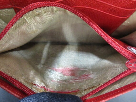 CHANEL Coco Button Bifold Wallet - image 8