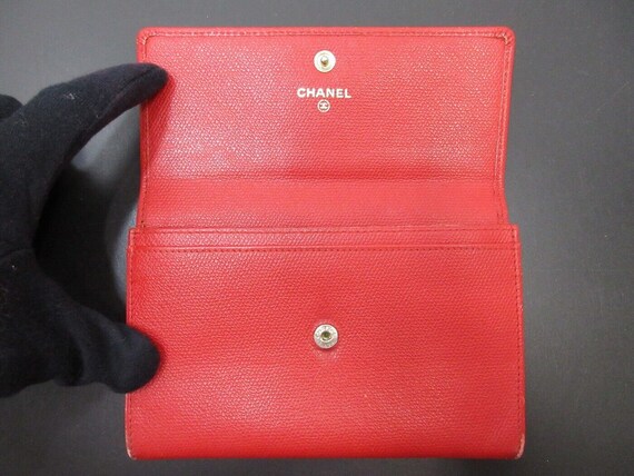 CHANEL Coco Button Bifold Wallet - image 5