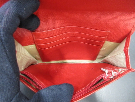 CHANEL Coco Button Bifold Wallet - image 6