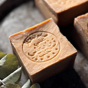 Aleppo Seife Original 100% Naturseife aus Olivenöl & Lorbeeröl | Handgemacht, Vegan, Bio Hautpflege für empfindliche Haut und Haare