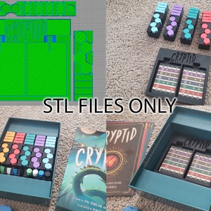 Puede incluir: Un organizador impreso en 3D para el juego de mesa Cryptid. El organizador tiene compartimentos para los componentes del juego, incluidas las cartas, las fichas y los dados. El organizador está impreso en plástico negro y tiene un diseño elegante y moderno.