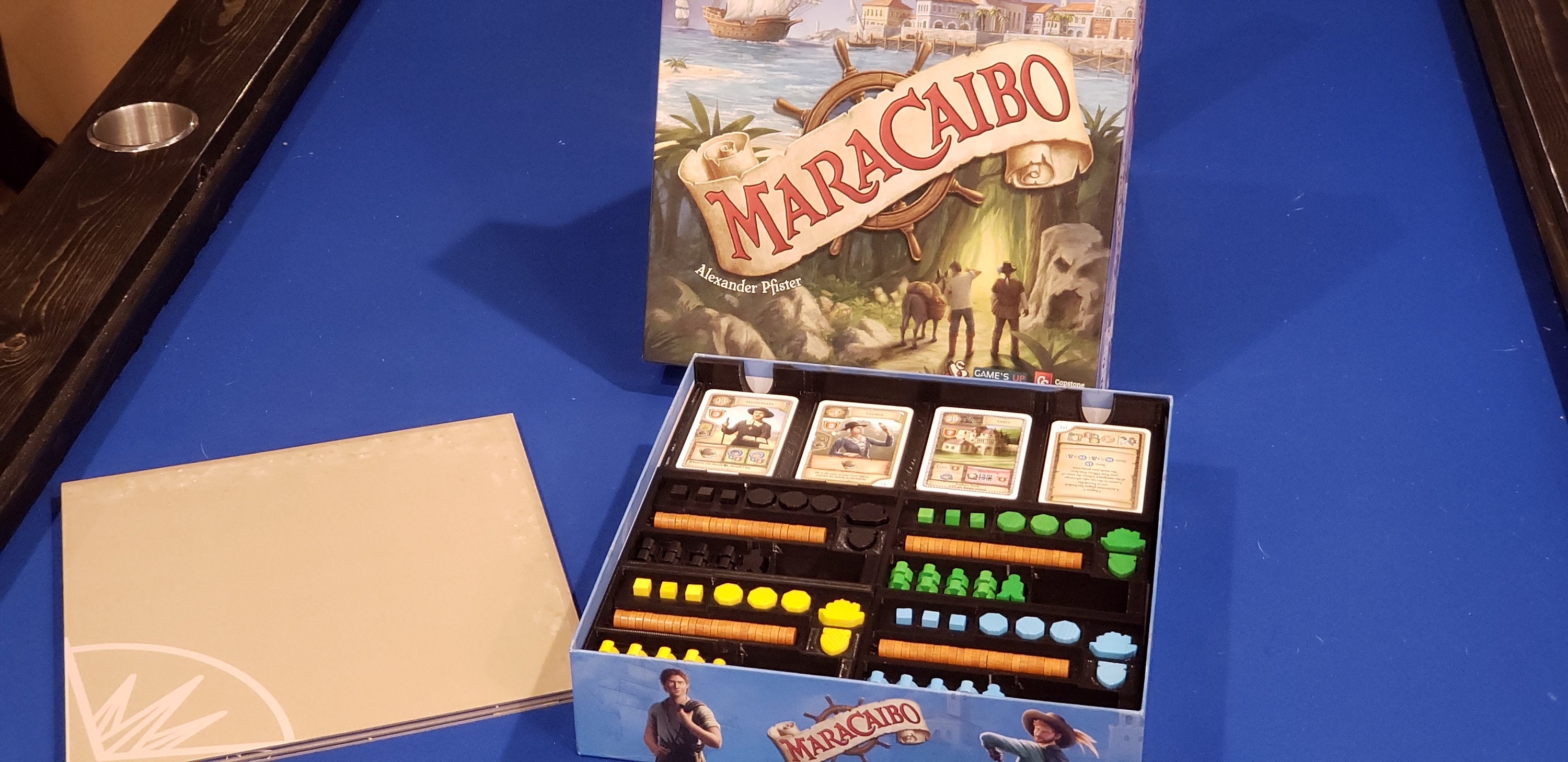 Селестия настольная игра кубики. Квадратные дощечки с грибочками игра. Настолка лесенки змейки. Игра экстракт. Металлические компоненты для настолки.