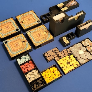 Organizador de caja/inserto para el juego de mesa Anarchy con bandejas individuales para jugadores (admite cartas con funda o sin funda)