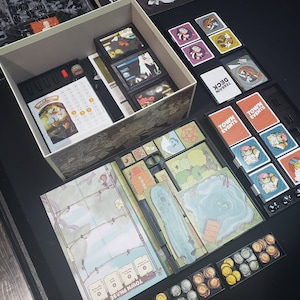 Townsfolk Tussle Insert / Box organizer (fits sleeved cards)