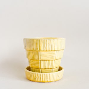 McCoy Pottery Ceramic Planter, Yellow Ceramic, Vintage, Mid Century, Made in USA Indoor Plant Pot, 1960s, 1970s, 4 Pockets, Saucer, Drainage