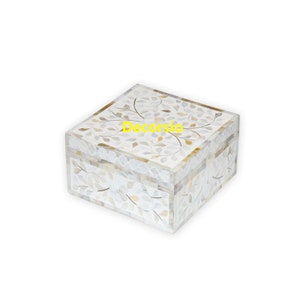 Handmade Mother of Pearl Inlay Box: Floral Jewelry Storage