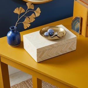 Caja decorativa hecha a mano con incrustaciones de hueso, organizador de joyas y baratijas con mosaico de marfil, decoración de lujo para la entrada.