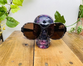 Underwater flower glasses stand skull purple flower garden