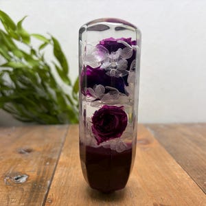 Manopla de câmbio com estampa de flores subaquáticas - Rosas e Hortênsias - Roxa