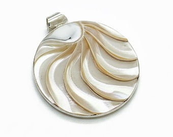 Handgemaakte sterlingzilveren nautilusschelphangerketting: oceaansieraden