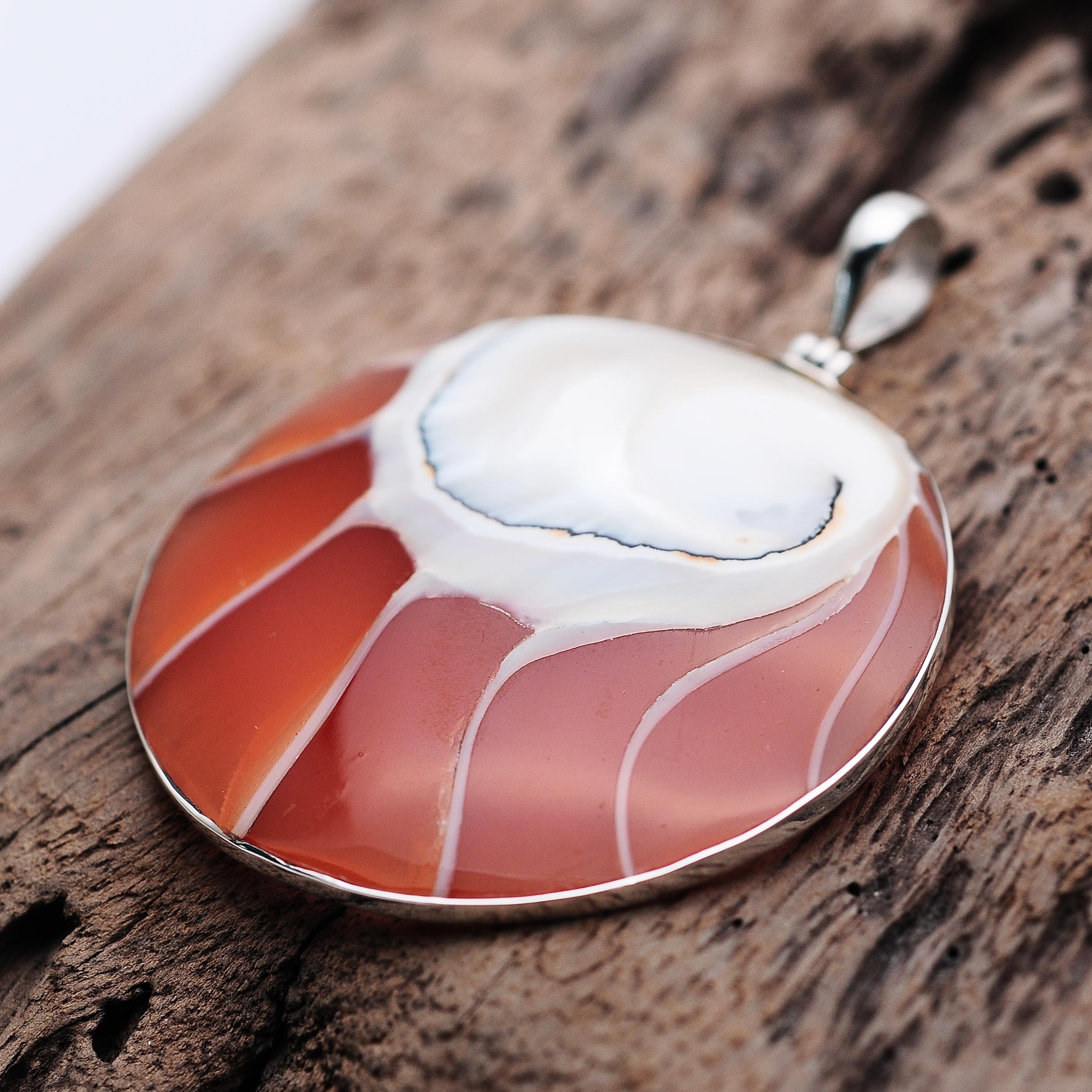 Pendentif Coquillage Nautilus En Argent 925 - Coque Noire Et Résine, Fait Main En Indonésie