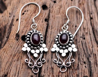 Pendientes de granate hechos a mano: joyas de piedras preciosas en plata de ley 925