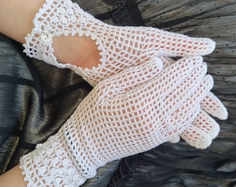 Lace gloves for the bride crocheted from cotton