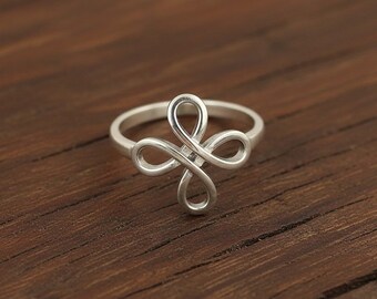 Sterling Silver Intertwined Cross Ring: Artisan Crafted Religious Jewelry