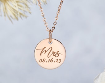 Collier Mme, Cadeaux pour la future mariée, Cadeau de douche nuptiale, Juste marié, Cadeau de mariage, Bijoux de mariée, Collier de date de mariage, Cadeau pour femme