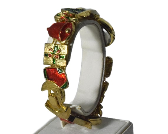 Christmas Charm Bracelet Watch, Gold Tone, Holiday Jewelry  display picture 3