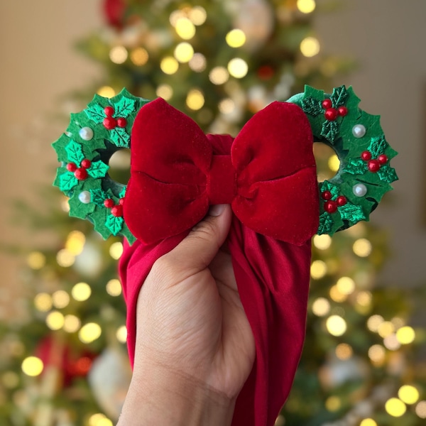 Holly || wreath ears accessory || Minnie Ears Headwrap || Christmas Minnie Ears || Minnie Ears Turban || Holiday Disney Accessory