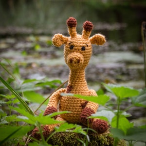 Giraffe 'Glenn' crochet pattern amigurumi PDF LuckyTwins image 3