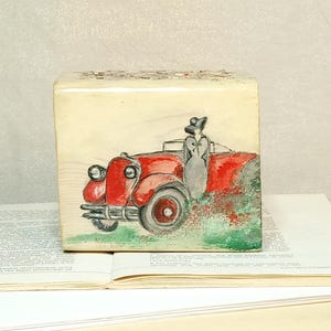 Hot Rod Handgefertigter Stifthalter aus lackiertem Holz - Schreibtischorganisator - Oldtimer für Garagendekor