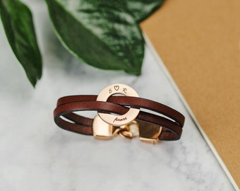 Bracelet en cuir marron. Bracelet homme / Cadeau pour elle / Bracelet en cuir gravé / Bracelet personnalisé / Bracelet personnalisé / Cadeau pour lui