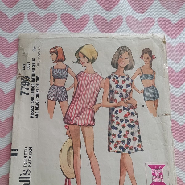 Vintage McCalls 7796, Beachwear pattern, Wounded Bird