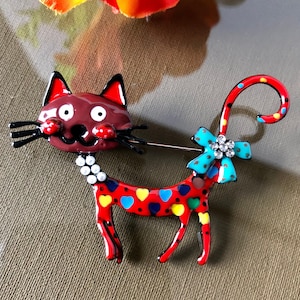 Adorable Cat Brooch Pin, Cute Enamel Cat Jewelry for Cat Lovers, Unique Cat Gift Idea