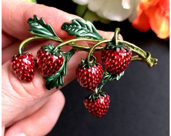 Strawberry Brooch Pin, Red Brooch, Strawberry Jewellery, Strawberry Gift