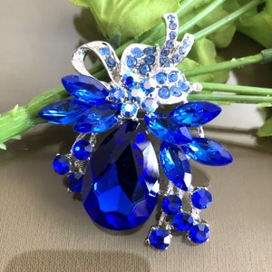 Spilla blu grande strass di cristallo, Gioielli floreali, Regalo per lei immagine 3