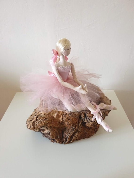 Ballerine rose en tissu danseuse de ballet poupee artistique poupee douce d interieur poupee en textile cadeau pour fille et femme adulte cadeaux de princesse Etsy Canada