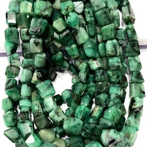 Extremely Rare~~Green Emerald Faceted Nuggets Beads Natural Emerald Gemstone Beads Wholesale Emerald Laser Cut Nuggets Emerald Gems Jewelry