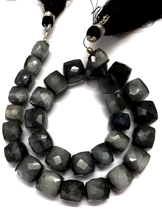 Black cat's eye gemstone outlet