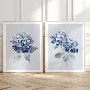 Blue hydrangeas wall art set of 2, Botanical flower watercolor prints, Hamptons style decor, Neutral living room bedroom Printable art
