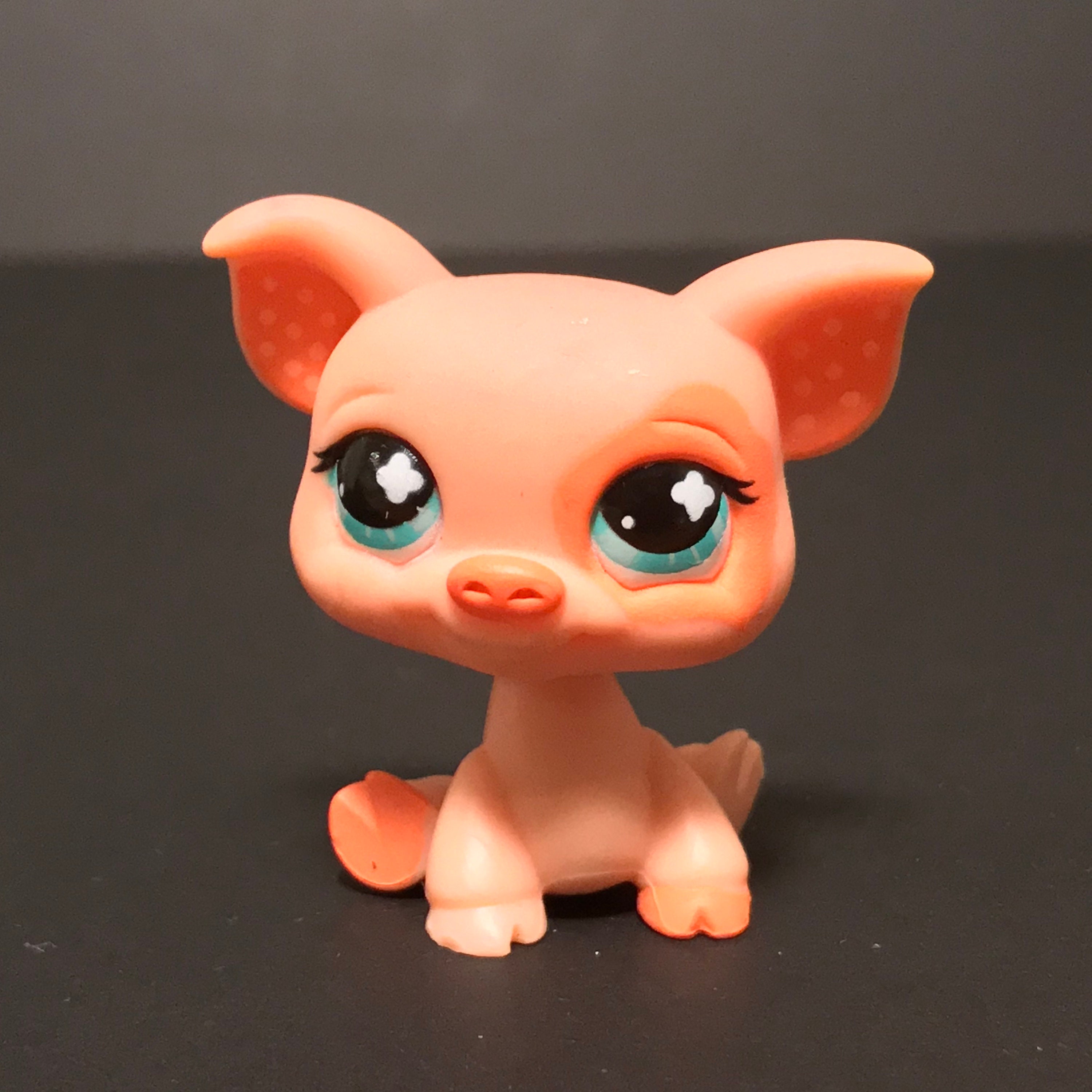 Hasbro Littlest Pet Shop LPS Pink Pig Blue Eyes Polka Dot Ears #662 