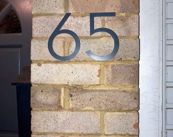 Números de puerta/números de casa flotantes contemporáneos grandes de acero inoxidable gris antracita de 6" (15 cm) de altura, regalo ideal para el hogar perfecto