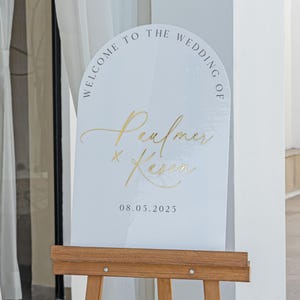 White Acrylic Wedding Sign With 3D Gold Mirror Names - Wedding Welcome Sign - Personalized Wedding Signs - Reception Signage
