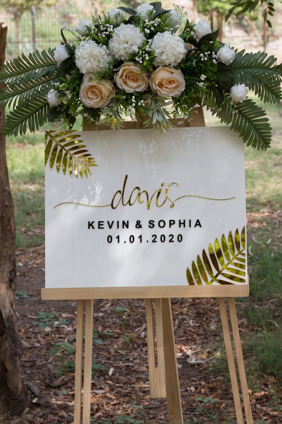 Clear Acrylic Sign Fully Customizable, Last Name Sign, Modern Acrylic Wedding  Sign, Welcome Sign, Modern Ceremony Sign, Lucite Wedding Sign