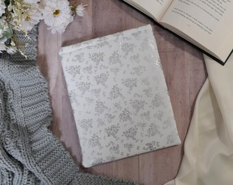 Silber florale Buchhülle - Buchliebhaber Geschenk - Tablet und Kindle Tasche - Handgemachte gepolsterte Tasche - Hardcover Buchschützer - Reisetasche