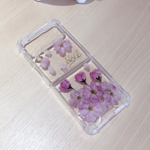 Custom letter real pressed pink flower bumper phone case for iPhone 15 14 Pro Max case, Google Pixel 7 8 Pro,Samsung Galaxy Z Flip 5 4 case