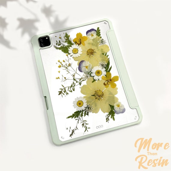 Real dried large yellow flowers case with pen slot for iPad Pro 11in 13in 2024 2025,mini 7,iPad 11th 12th gen,iPad Air 2025 2026,iPad A16