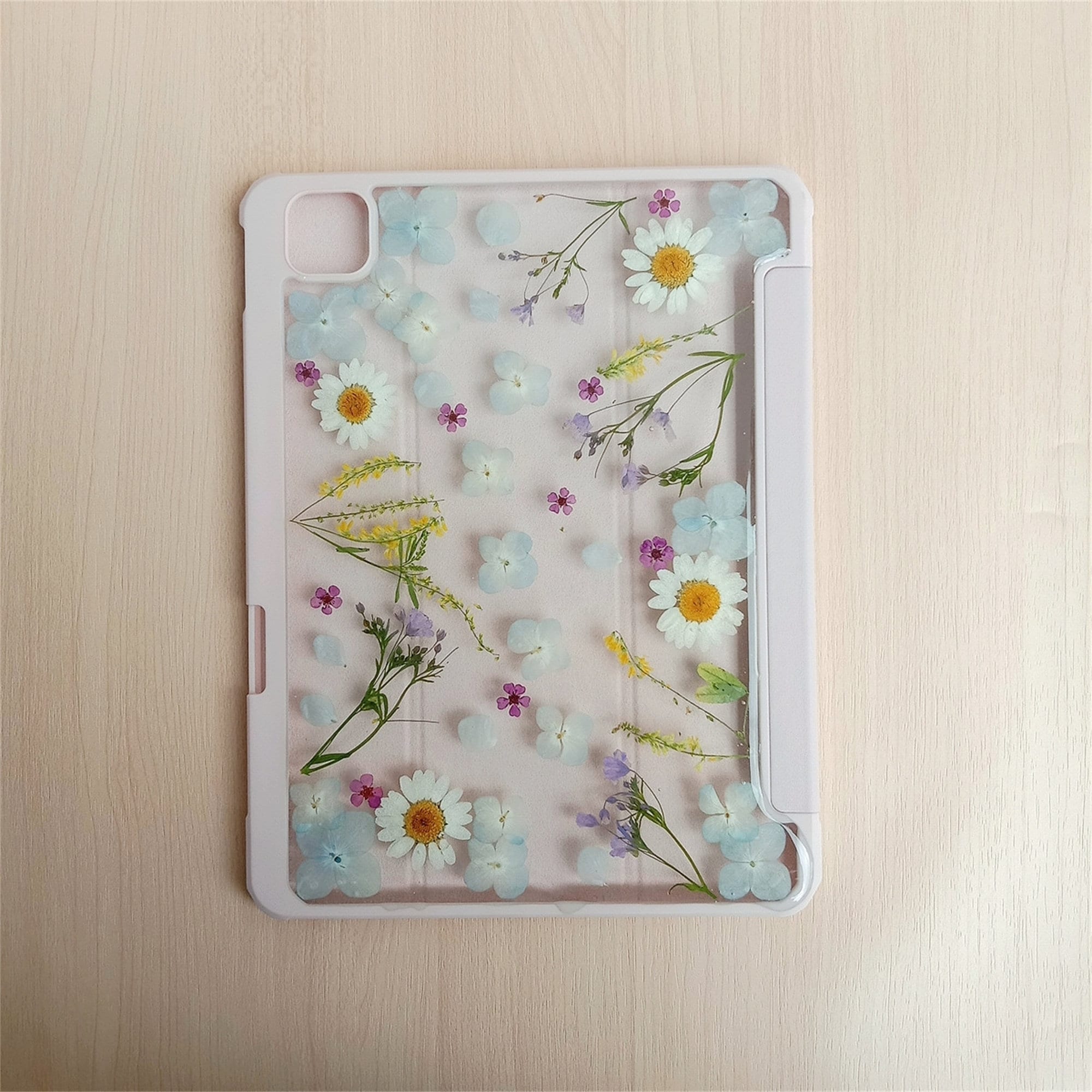 Pressed White Daisy Blue Flower Case With Pen Slot for iPad Pro 11in ...