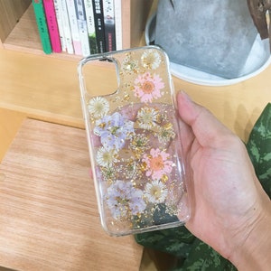Custom pressed real flower phone case for iPhone 17 16 15 14 13 pro max 16e,Samsung S25 S24 Ultra A16 A56,Google Pixel 9 10 pro 9A