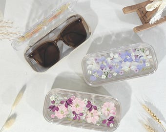 Joli étui à lunettes de voyage avec fleurs roses et violettes avec chiffon de nettoyage, boîte à lunettes de soleil originale avec nom personnalisé, anniversaire parfait, cadeau de fête des enseignants