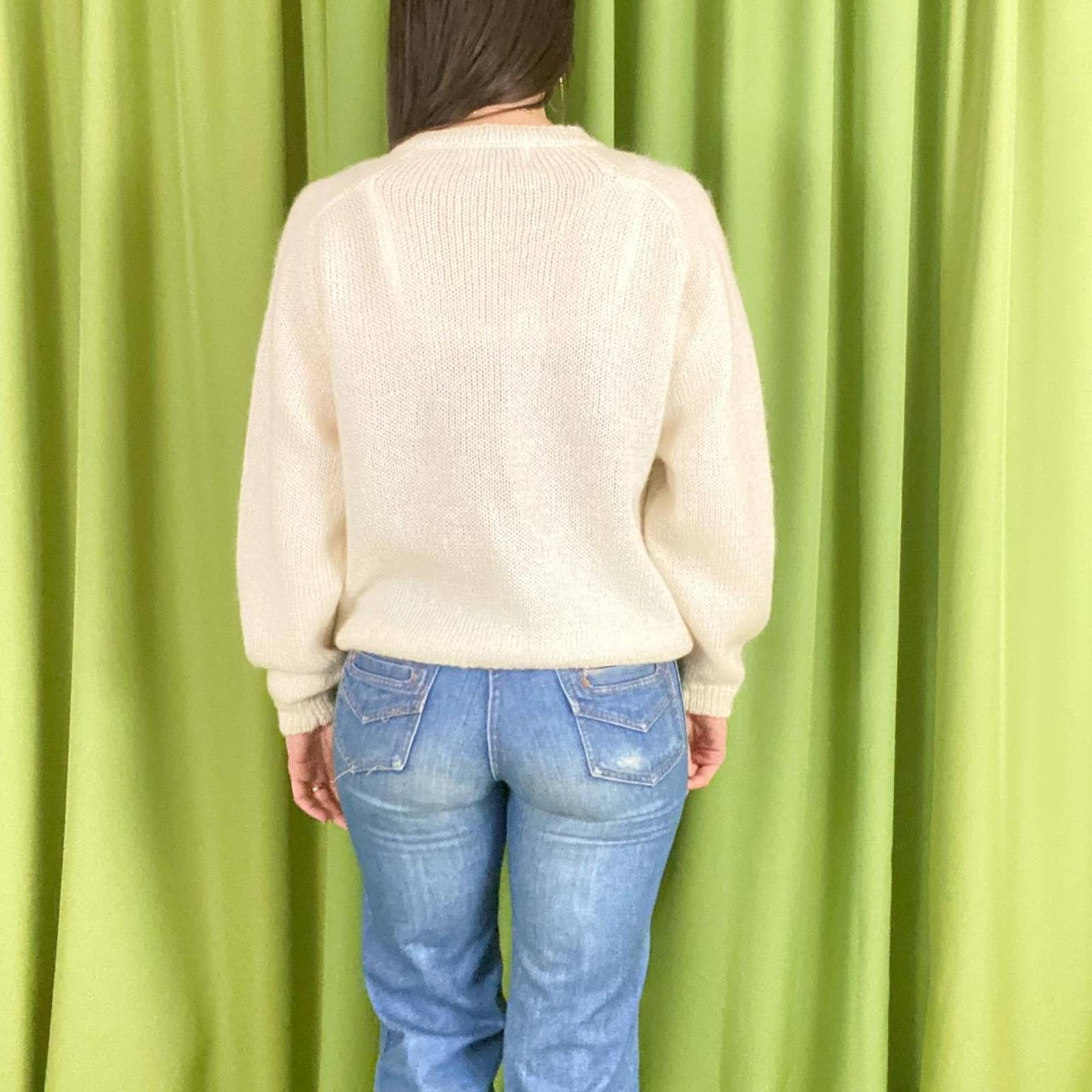 90s Vintage off White Deep V Neck Mohair Blend Knit Cardigan 90s Vintage off White Deep V Neck Mohair Blend Knit Cardigan