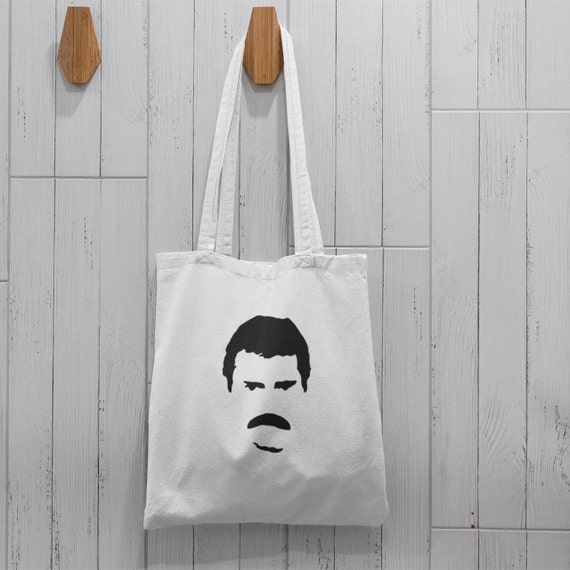 Freddie Mercury A World Of His Ownトートバッグ 遺品オークションで 