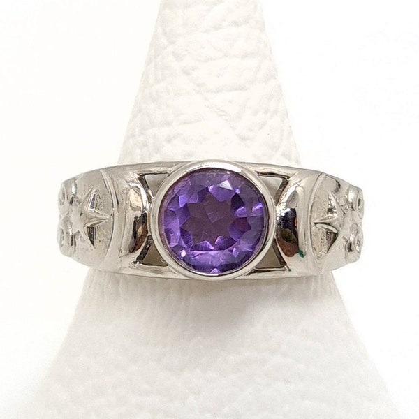 Natural Purple Amethyst Ring-February Birthstone-Anniversary Gift-Birthday Gift for Her-Lavender Solitaire Ring-Round solitaire silver ring