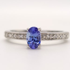 Natural tanzanite solitaire ring, vivid blue oval ring, Tanzanite Wedding Band, birthday gift, engagement ring, anniversary gift for her