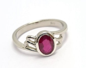 Superbe bague ovale rose avec rubis Niassa naturel en argent sterling 925, bague en rubis exclusive, bague en rubis cocktail, bague en rubis solitaire.