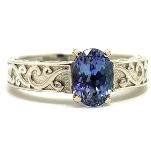 Natural tanzanite solitaire ring, vivid blue oval ring, Tanzanite Wedding Band, birthday gift, engagement ring, anniversary gift for her