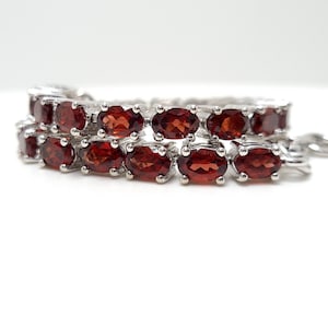 Natural premium red garnet oval bracelet, Red garnet bridal bracelet, garnet everyday bracelet, everyday wear bracelet, high quality garnet