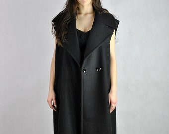 Sleeveless black coat virgin wool with cashmere loose fitting with pockets No. 162